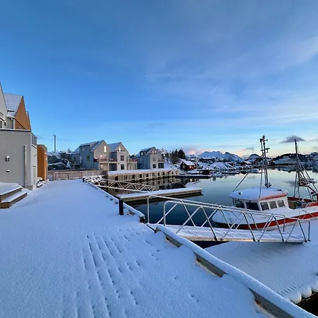 Superior Mountain View Lofoten Apartment